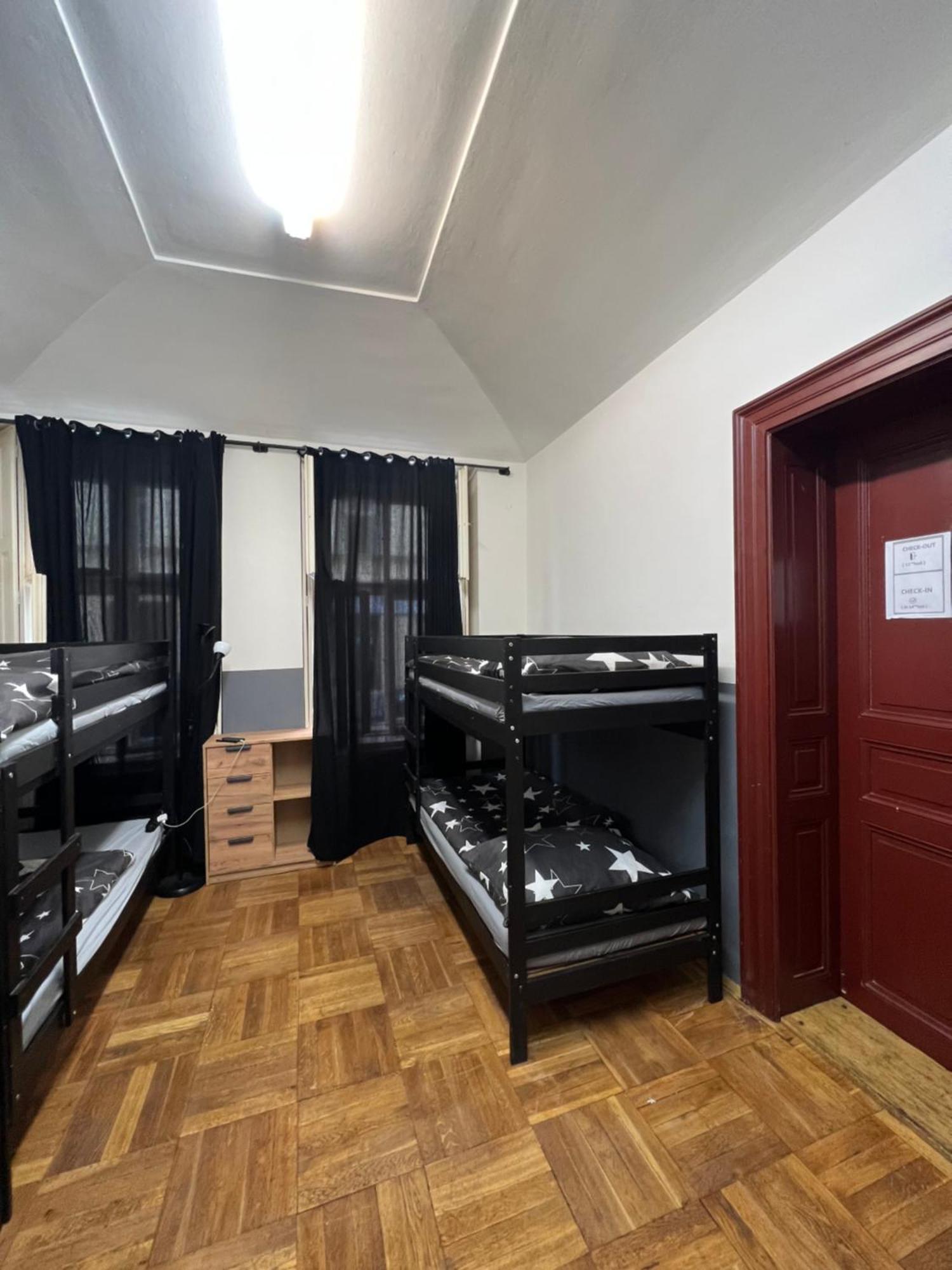 Apartment Moon Prague Extérieur photo