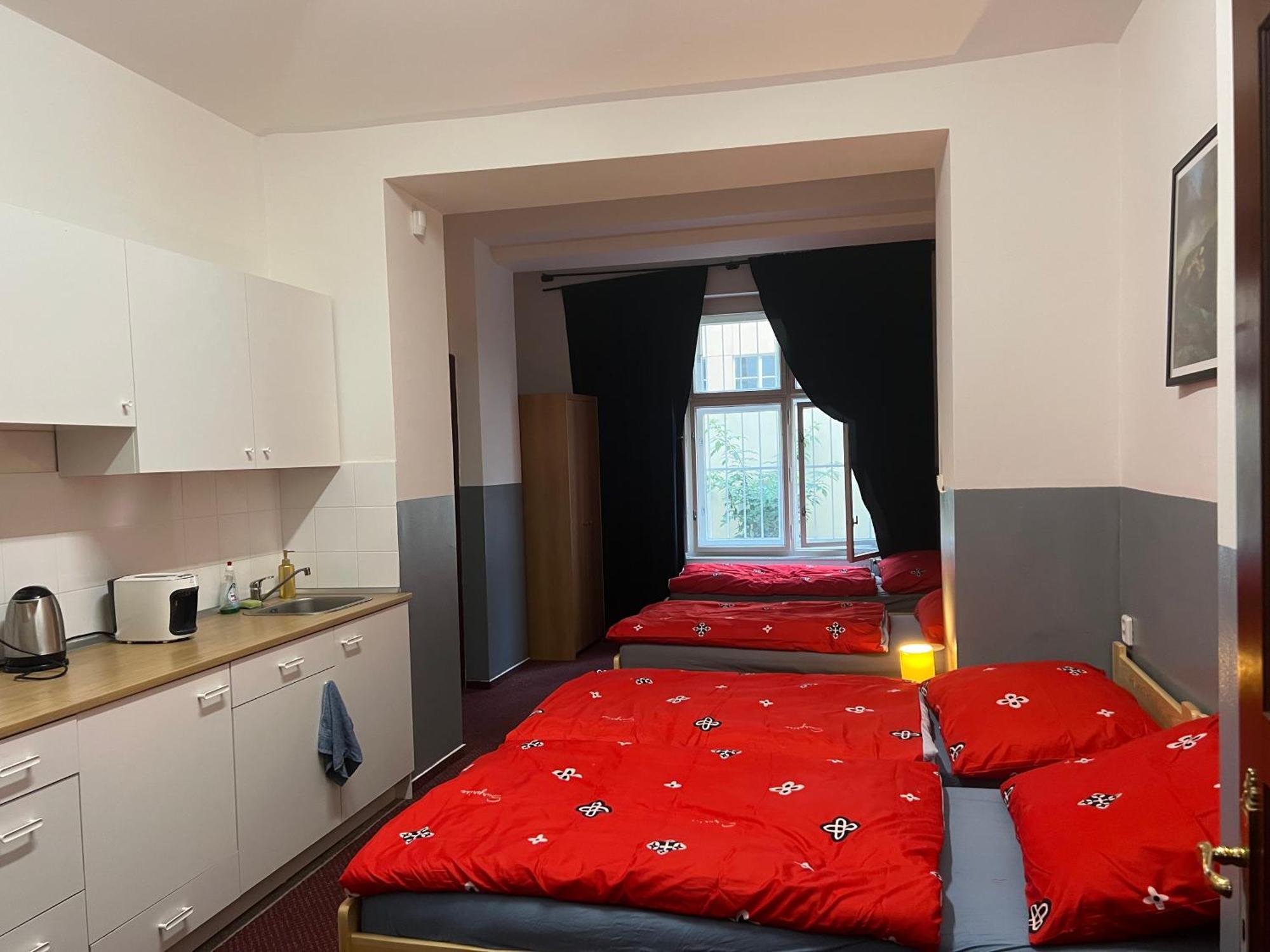 Apartment Moon Prague Extérieur photo
